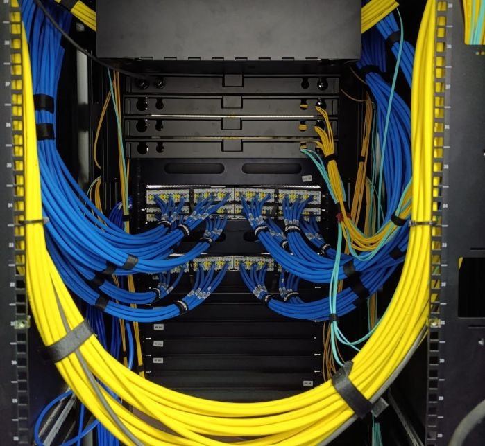 Redes y conectividad